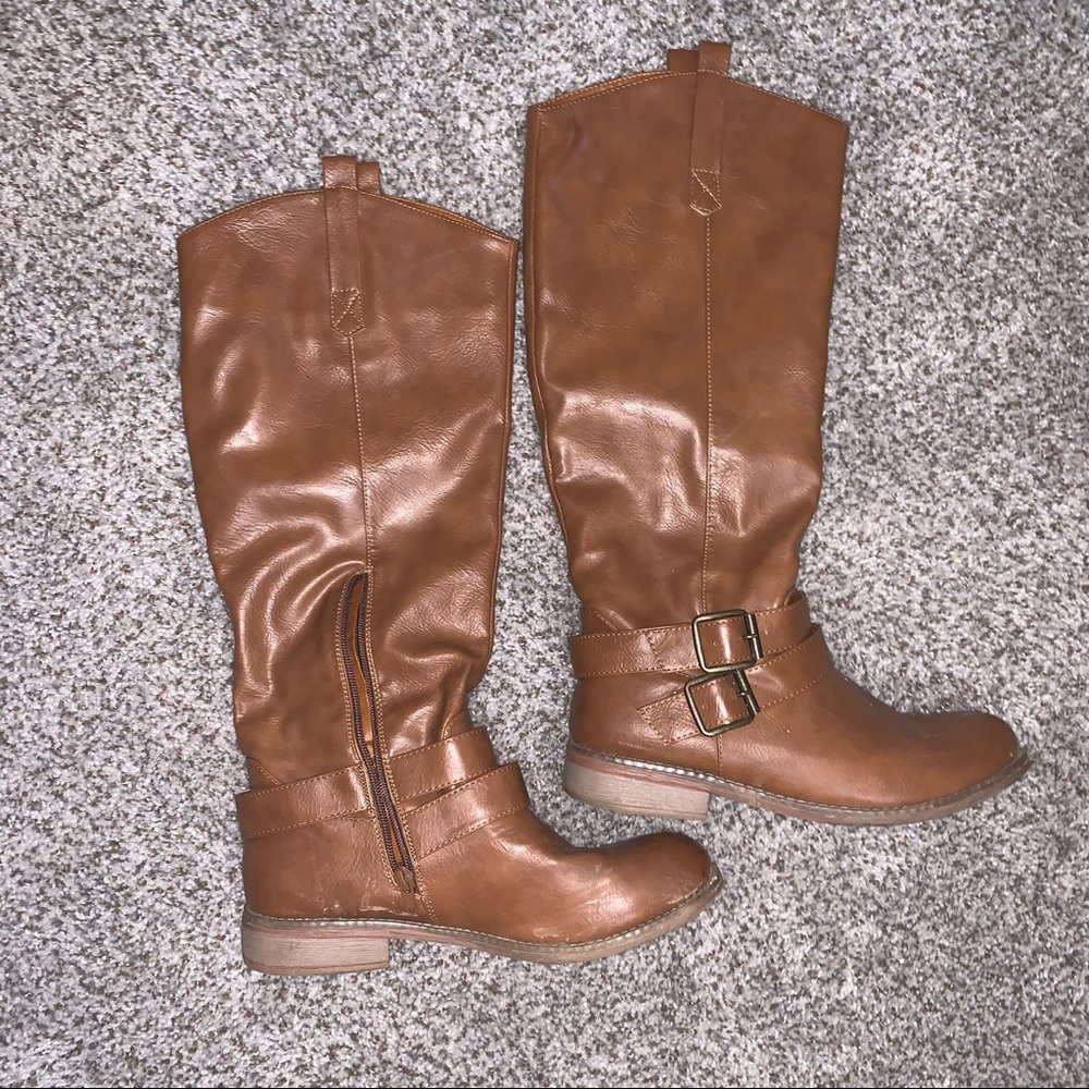Riding boots